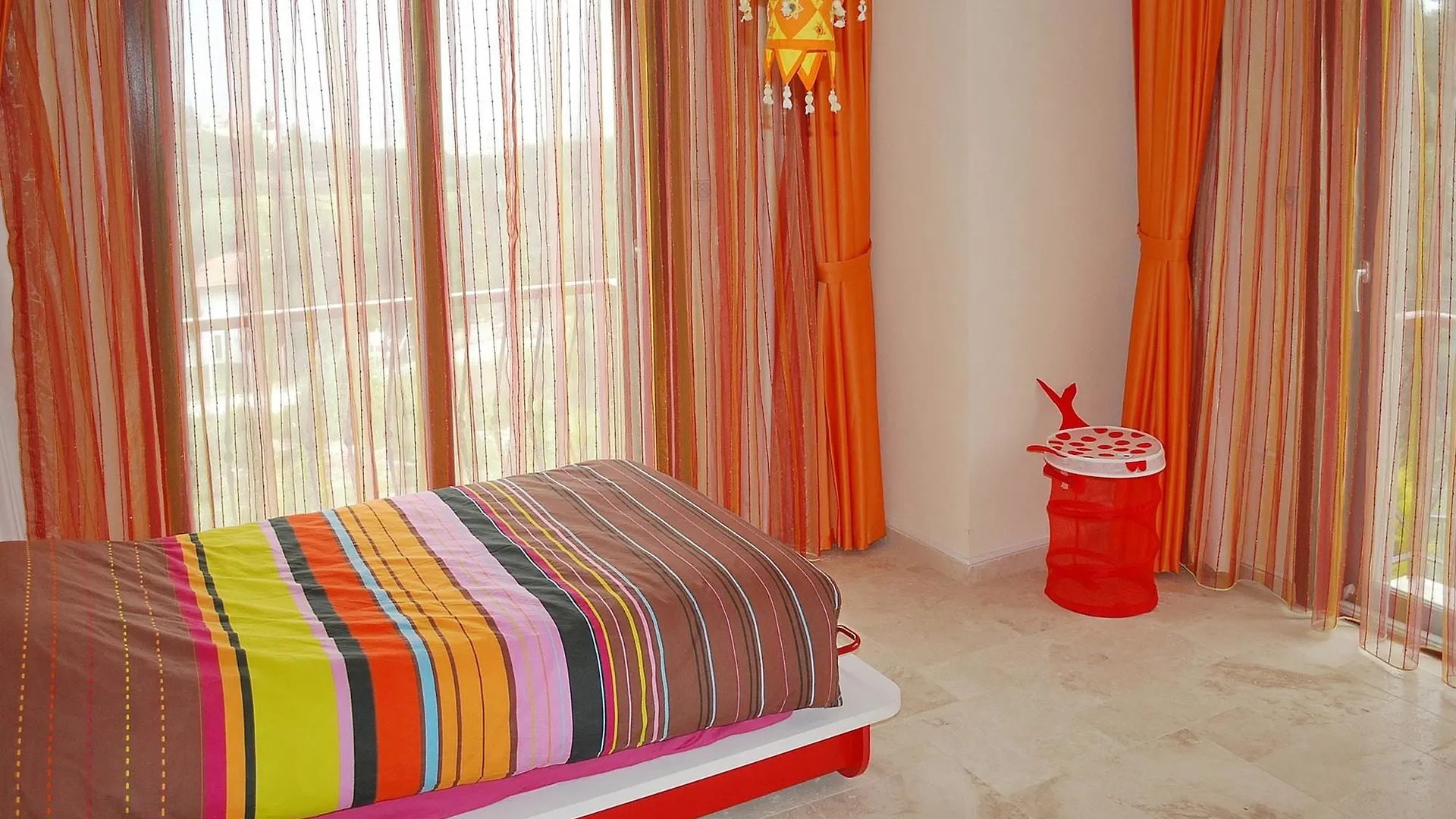 Διαμέρισμα Spacious 4-Bedroom House In Kusadasi With Swimming Pool And Several T